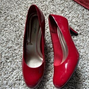 Comfort Plus by Predictions Glossy Red Heels